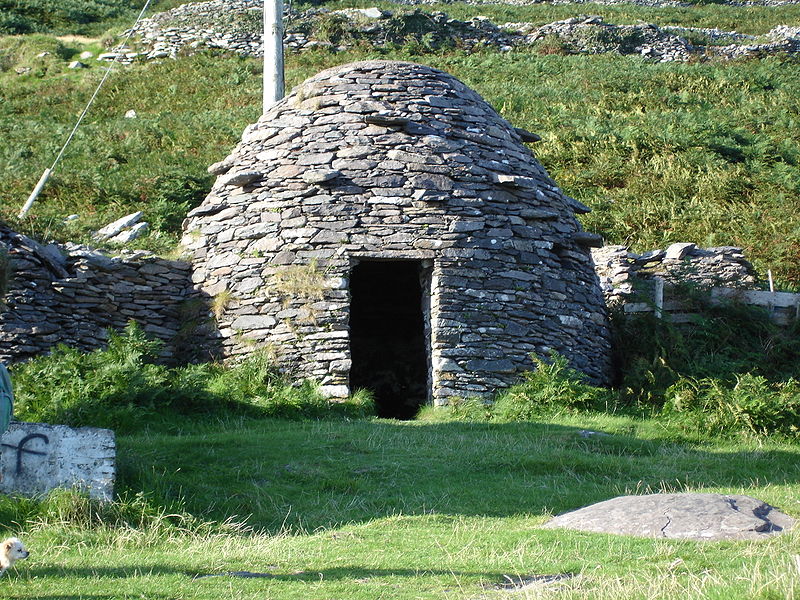 Fahan Beehive hut Dingle