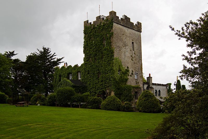 Ballindooley Castle