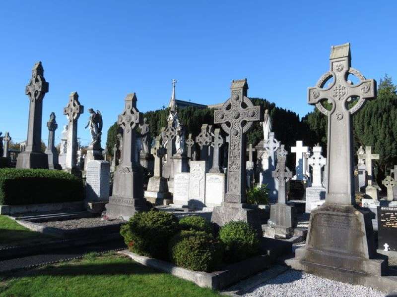 Tour the Tombs at Glasnevin Cemetery