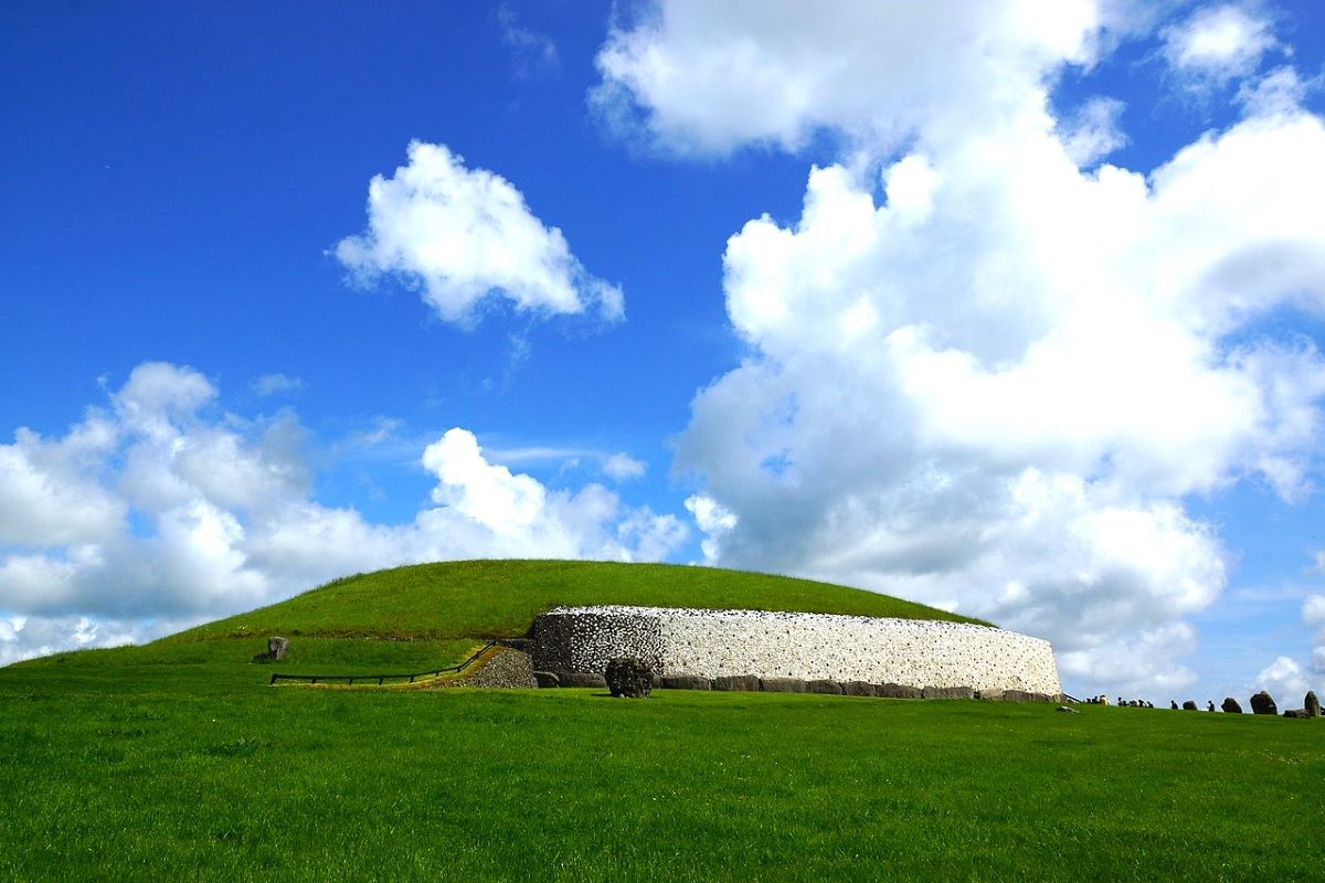 Brú na Bóinne, Newgrange, Megalithic Tomb