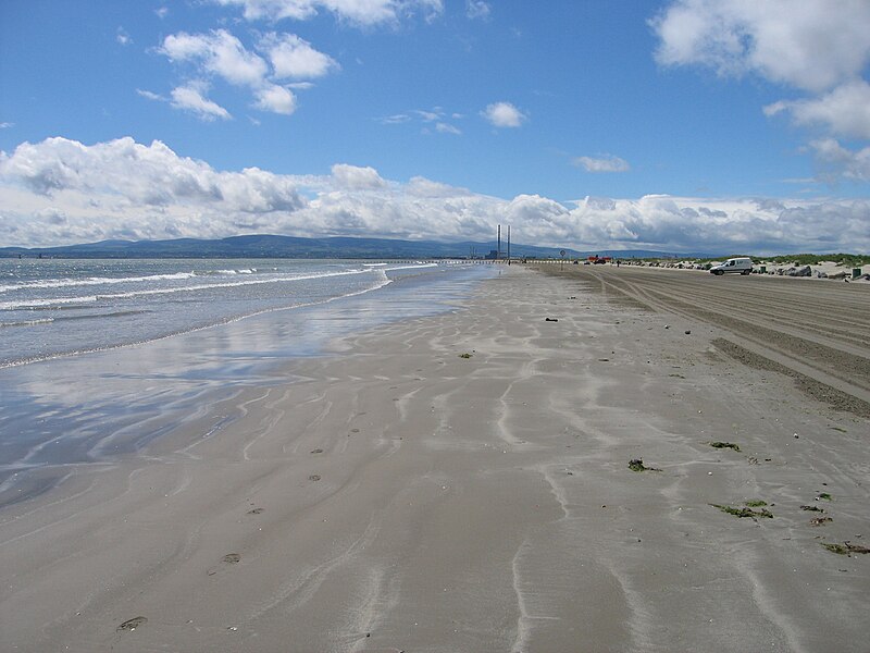 Dollymount Strand Beach