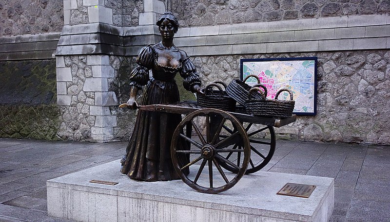 Molly Malone Statue