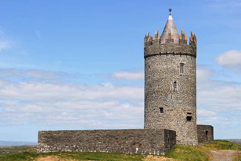 Doonagore Castle